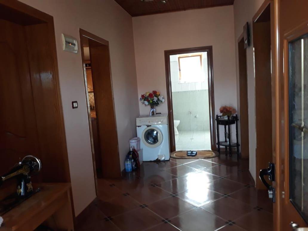 Villa Mukaj Fratar Luaran gambar